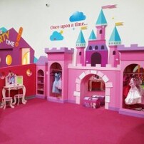 Dress-up Castle in jumpinjax preschool paramus day care