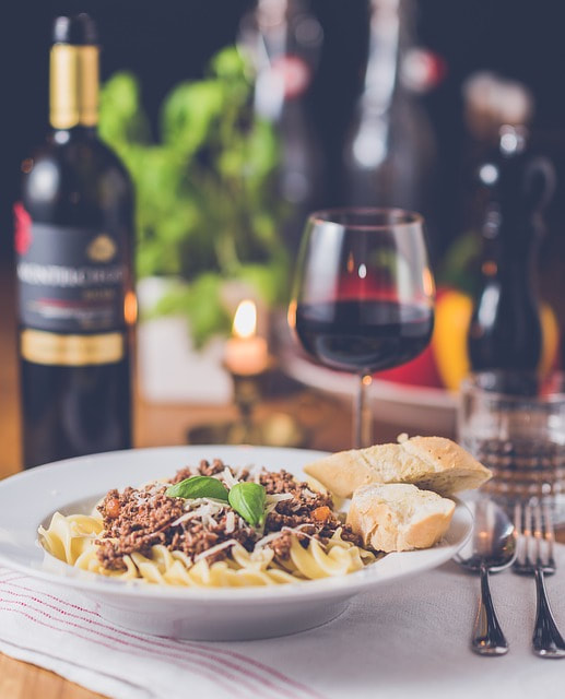 pasta and wine in restaurant